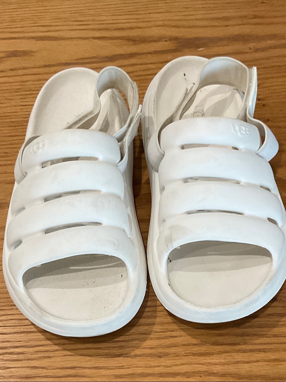 UGG Women White Slide Sandals with Back Strap